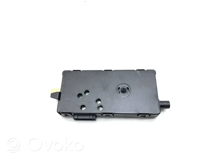 BMW 5 G30 G31 GPS-pystyantenni 9384054