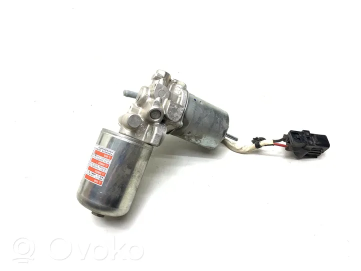 Toyota Prius (XW50) Brake booster 4707047070