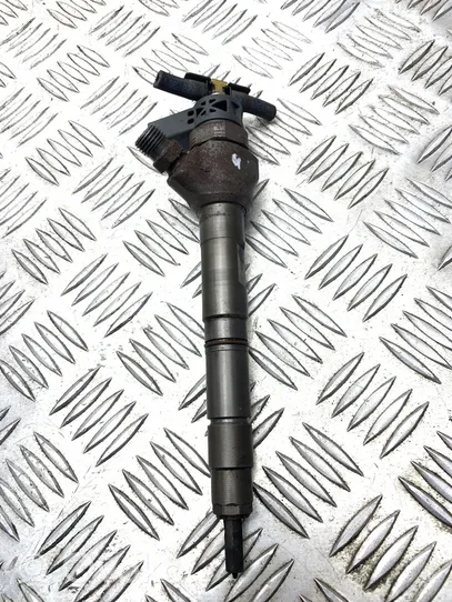 Volkswagen PASSAT B7 Fuel injector 03L130277J