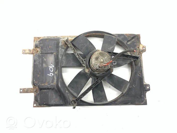 Volkswagen Polo II 86C 2F Hélice moteur ventilateur 535121205