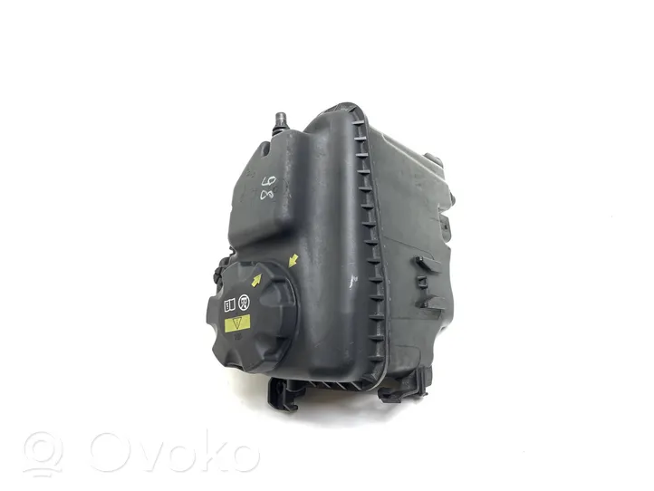 BMW 5 G30 G31 Serbatoio di compensazione del liquido refrigerante/vaschetta 8689765