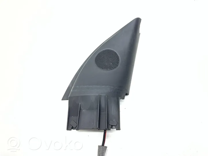 Volkswagen PASSAT B5 Subwoofer-bassokaiutin 837986