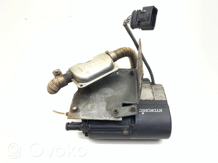 Volkswagen Golf V Auxiliary pre-heater (Webasto) 