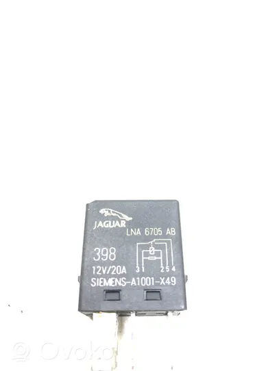 Jaguar XK8 - XKR Other relay LNA6705AB