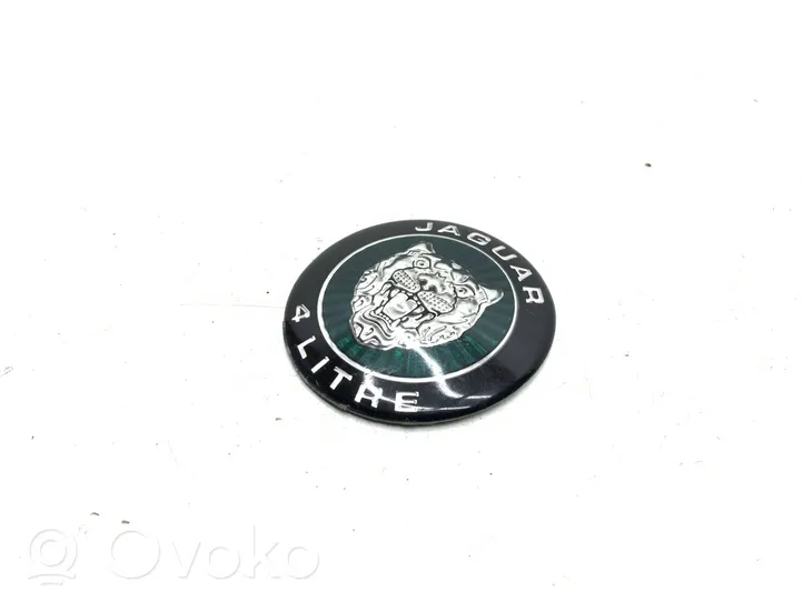 Jaguar XK8 - XKR Logo/stemma case automobilistiche HJE5900AA