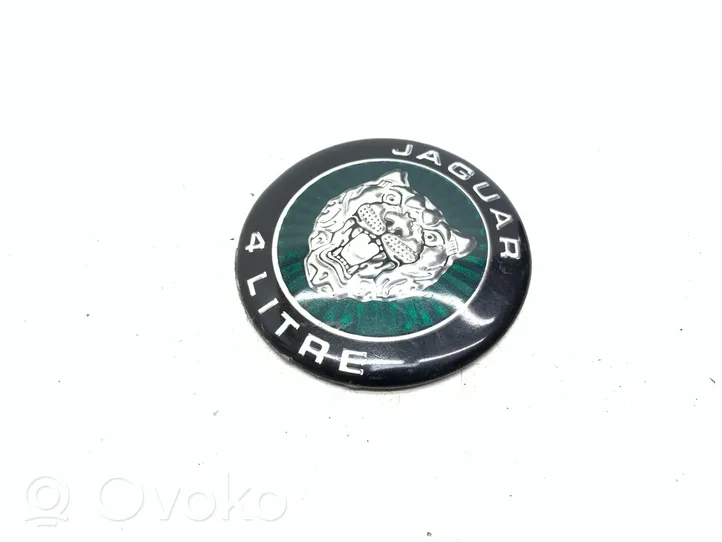 Jaguar XK8 - XKR Logo, emblème de fabricant HJE5900AA