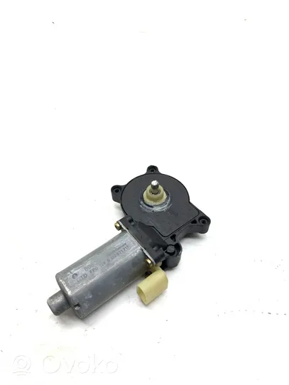 BMW 3 E46 Motorino alzacristalli della portiera anteriore 8362064