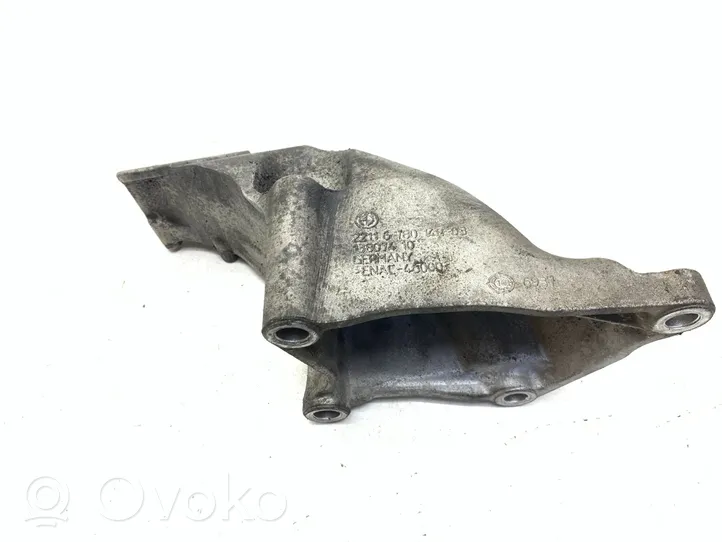 BMW X5 E70 Engine mounting bracket 6780148