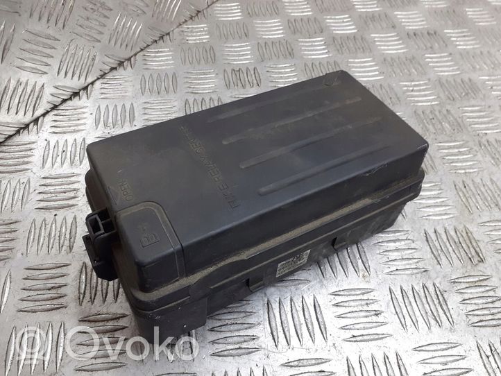 Chevrolet Lacetti Fuse box set J200AF