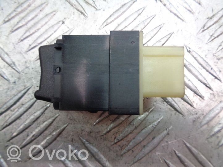 Chrysler PT Cruiser Antipraslidimo/ sukibimo (ASR) jungtukas 04671672AA