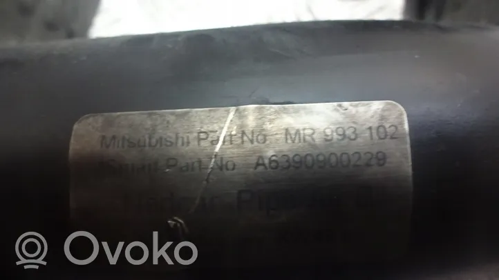 Mitsubishi Colt Turboahtimen ilmanoton letku MR993102