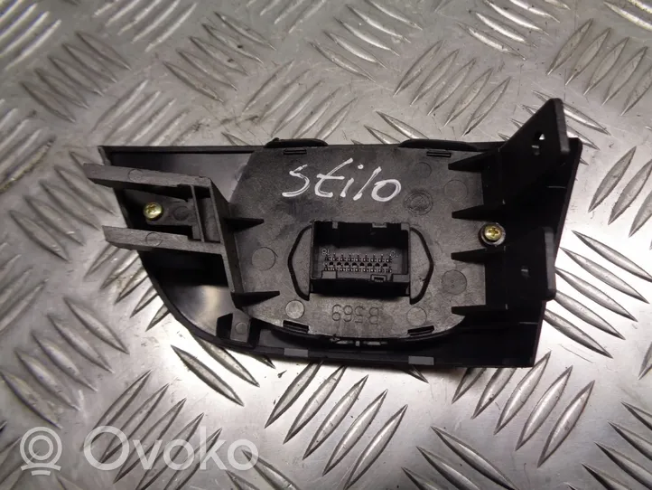 Fiat Stilo Motor de ajuste de nivel del faro delantero B569