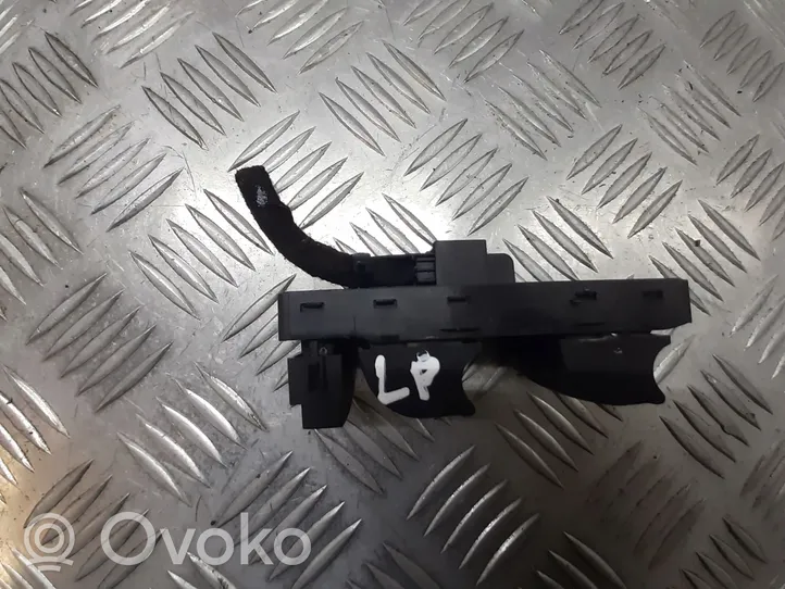 Audi A6 Allroad C6 Support bouton lève vitre porte avant 