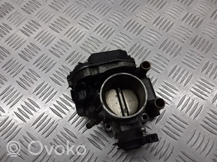 Audi A4 S4 B5 8D Sensore di posizione della valvola a farfalla 058133063H