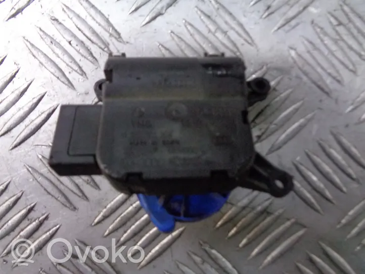 Audi A4 S4 B6 8E 8H Motorino attuatore ricircolo aria dell’A/C 8E1820511E