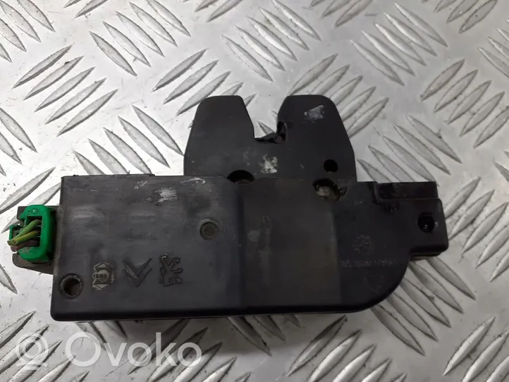 Citroen C3 Zamek tylnej klapy bagażnika 9646091580