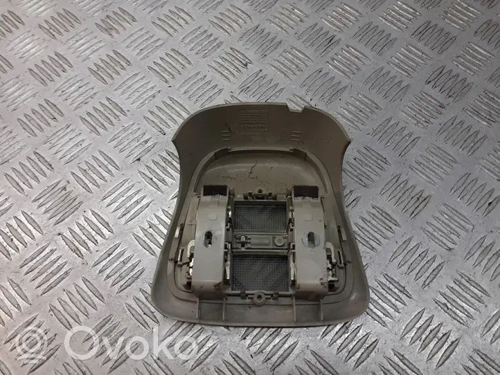 Opel Corsa C Kattokonsolin valaisinyksikön koristelista 024422522