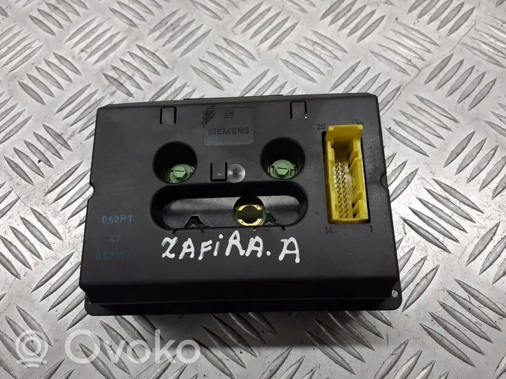 Opel Zafira A Nopeusmittarin ohjainlaite/moduuli 090589755