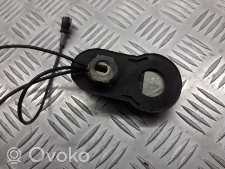 Volkswagen PASSAT B5.5 GPS Antenne 1J0035501