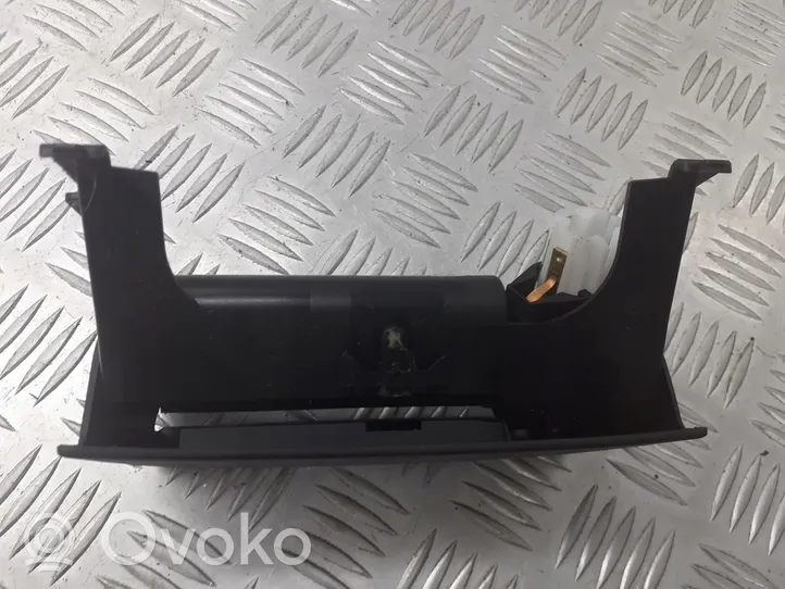 Volkswagen PASSAT B5.5 Takaoven tuhkakuppi 3B0857691AC