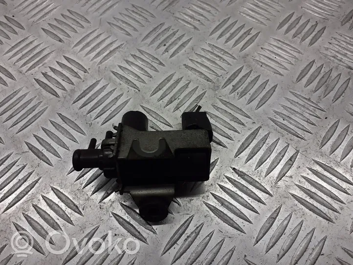 Toyota Yaris Vacuum valve 25819-33010