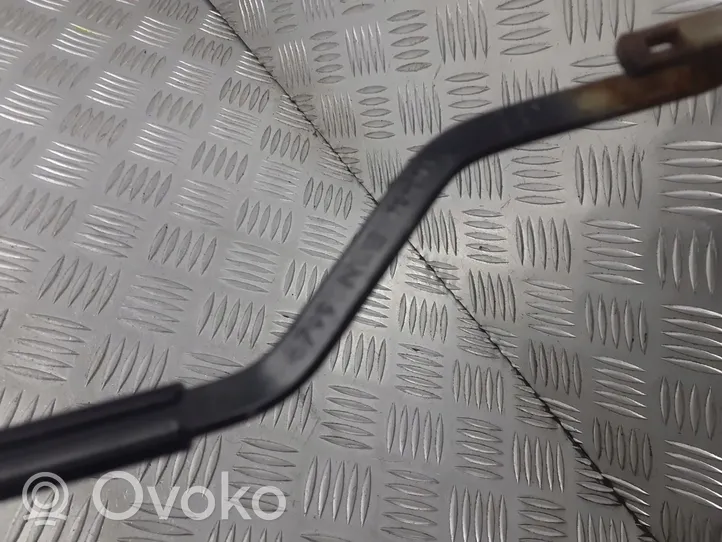 Toyota Corolla Verso E121 Front wiper blade arm 