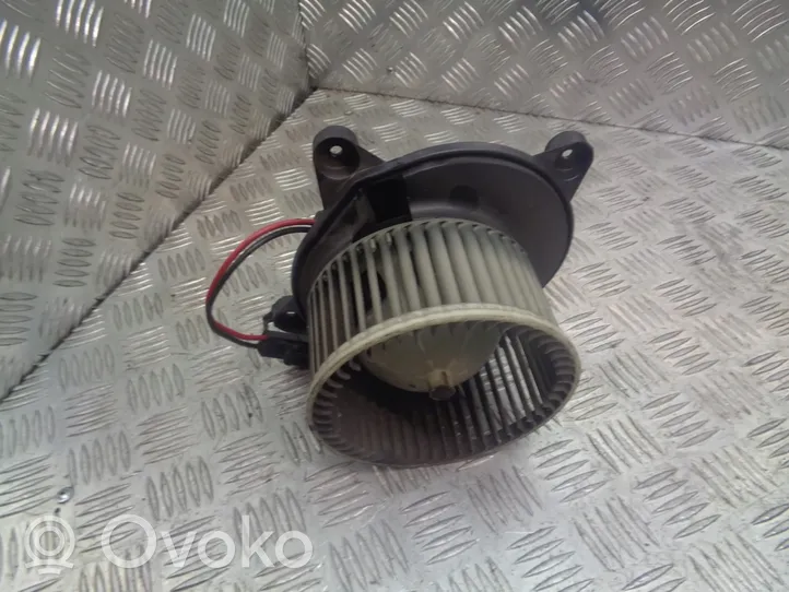 Chrysler PT Cruiser Moteur de ventilateur porte avant 9852025