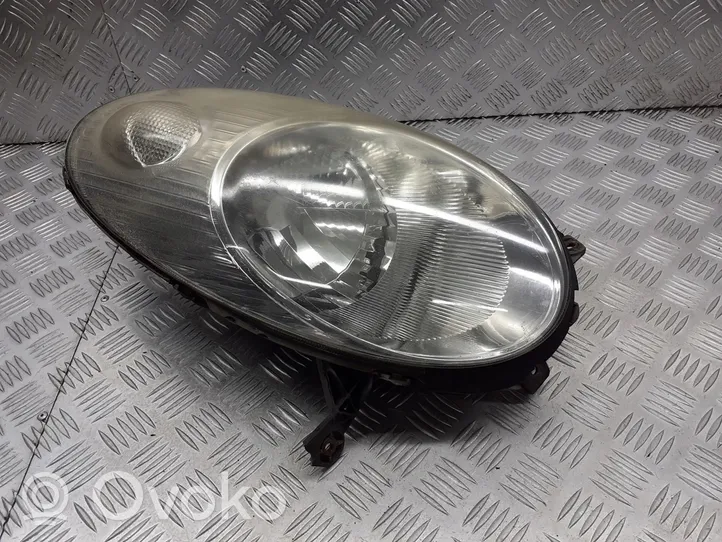 Nissan Micra Headlight/headlamp 26010-BC500