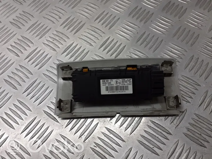 Volkswagen Polo IV 9N3 Boîtier module alarme 6Q0951171