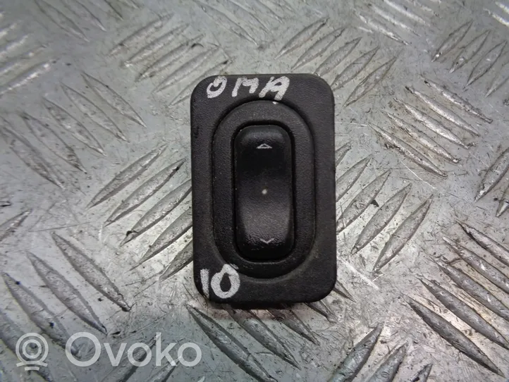 Opel Meriva B Przełącznik / Przycisk otwierania szyb 24407699