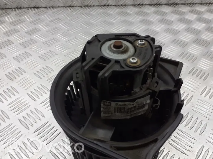 Saab 9-5 Moteur de ventilateur porte avant 