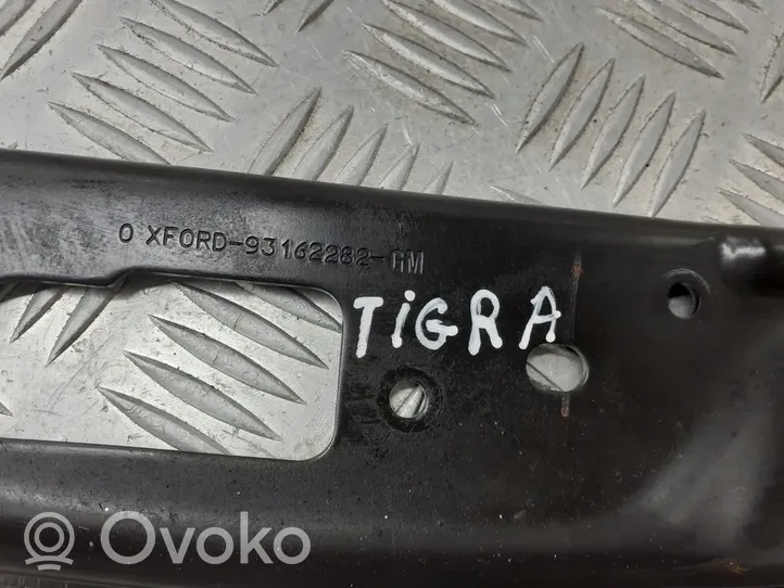 Opel Tigra B Takaluukun sarana 93162282