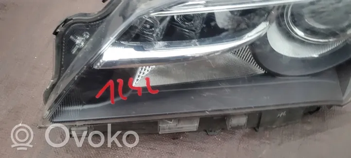 Toyota Yaris Lampa przednia 0D-160