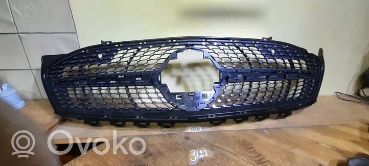 Mercedes-Benz CLA C118 X118 Grille calandre supérieure de pare-chocs avant 