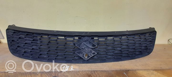 Suzuki Swift Grille calandre supérieure de pare-chocs avant 