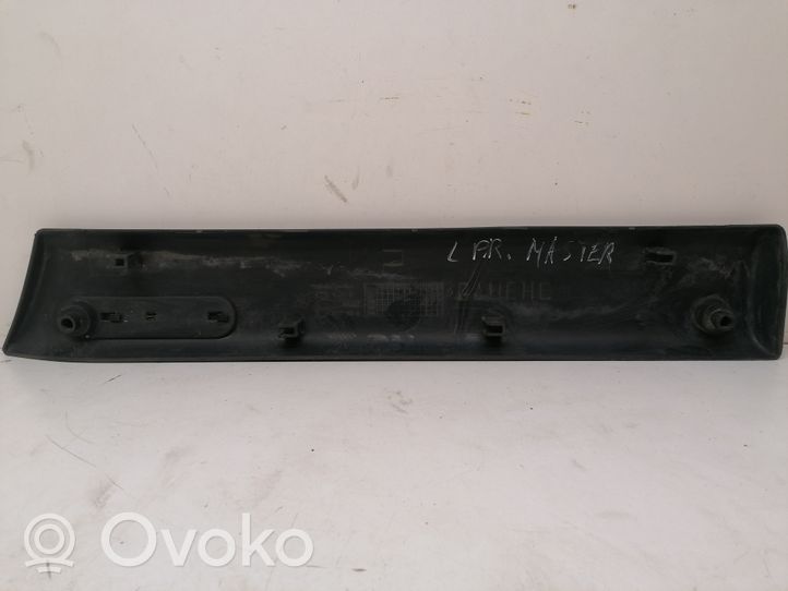 Renault Master II Moulure de porte avant 7701692580