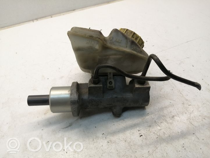 Volkswagen Transporter - Caravelle T4 Master brake cylinder 700611303A