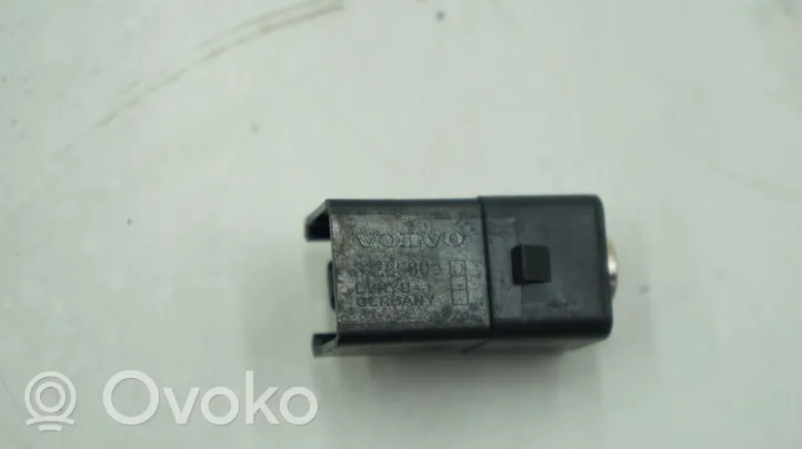 Volvo XC60 Câble adaptateur AUX 31285608