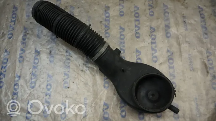 Volvo 740 Air intake hose/pipe 