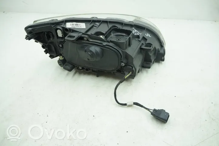 Volvo S60 Передняя фара 31420271