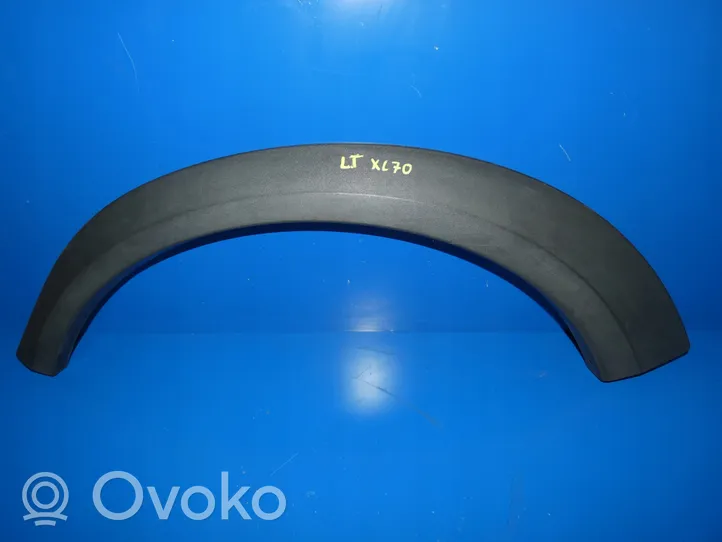 Volvo XC70 Rear arch trim 