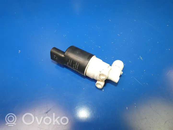 Volvo S60 Windscreen/windshield washer pump 