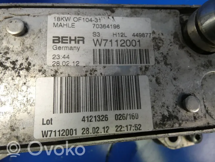 Mercedes-Benz B W246 W242 Halterung Ölfilter / Ölkühler 70364196