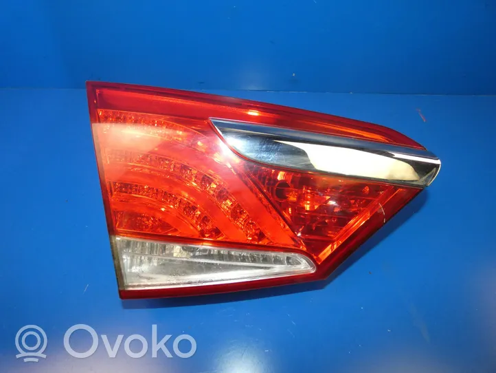 Hyundai i40 Aizmugurējais lukturis virsbūvē 