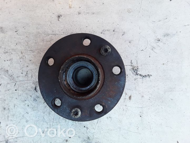 Renault Espace III Rear wheel hub 