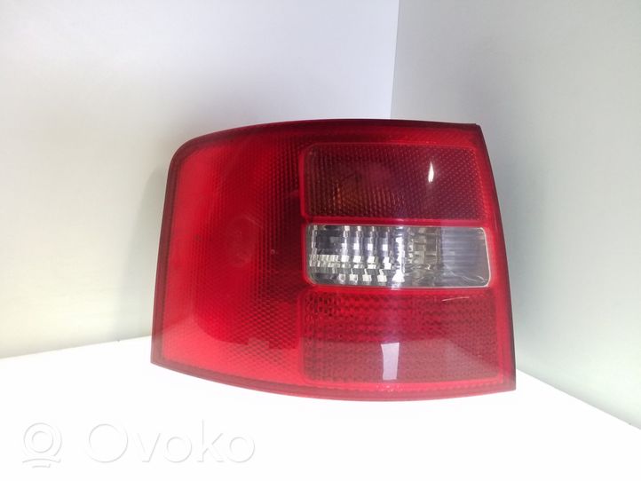 Audi A6 Allroad C5 Lampa tylna 4B9945095