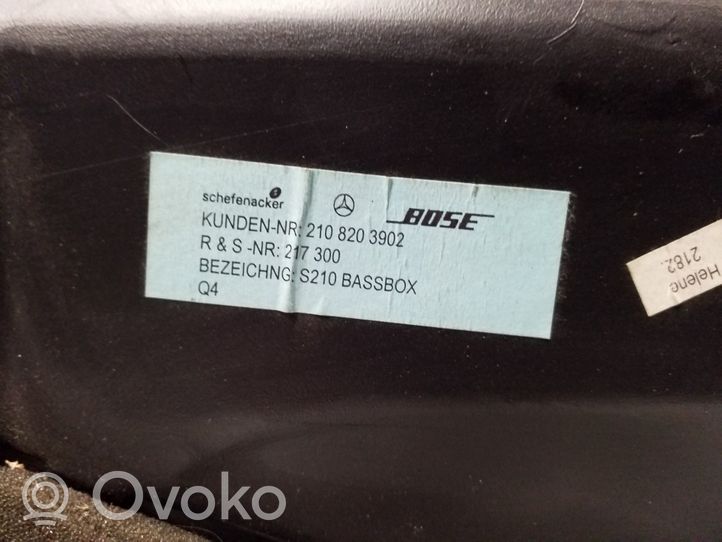 Mercedes-Benz E W210 Subwoofer-bassokaiutin 2108203902