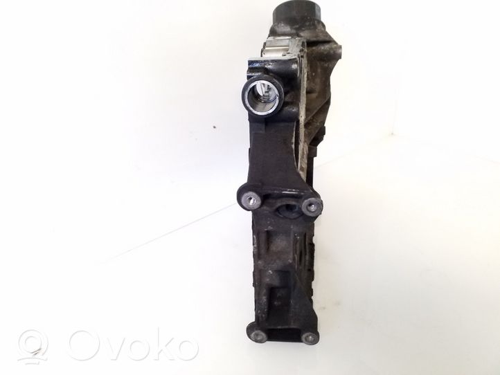 Mercedes-Benz Vito Viano W639 Other engine part 6460151202