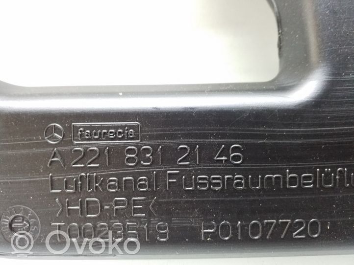 Mercedes-Benz S W221 Parte del condotto dell’aria del micro filtro dell’aria A2218312146