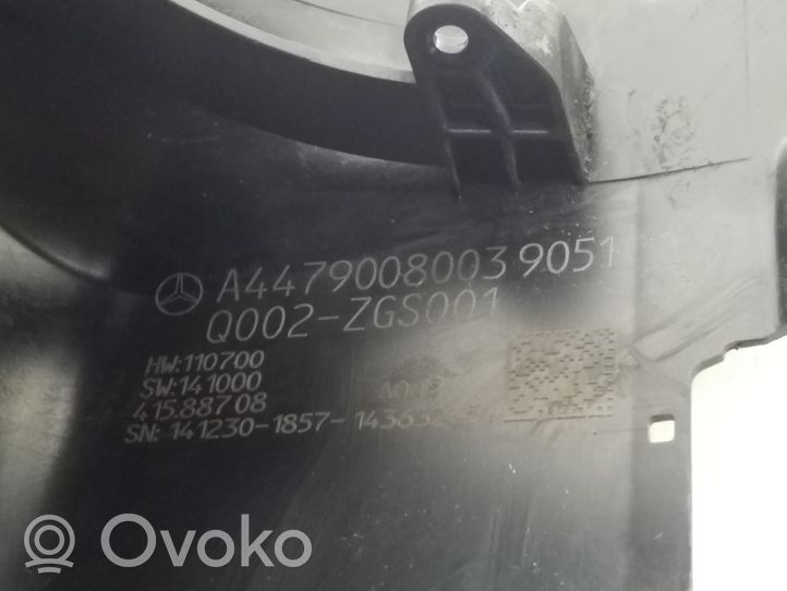 Mercedes-Benz Vito Viano W447 Vairo ašies apdaila A4479008003